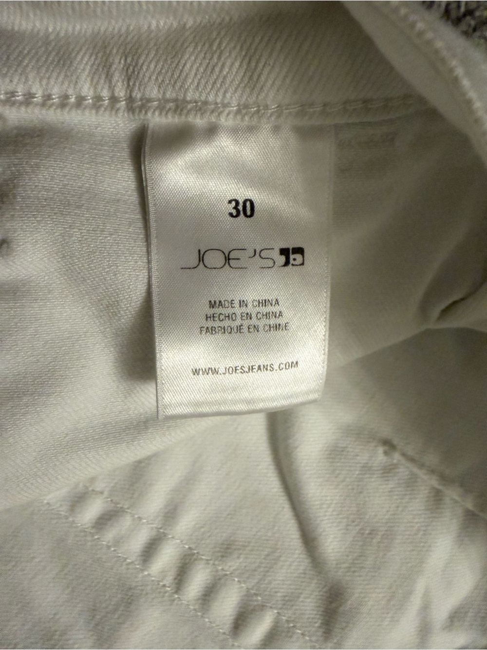 Premium Denim Joe’s White Frayed Hem Women's Shorts w Back Patch Pockets Sz 30 - Picture 6 of 8